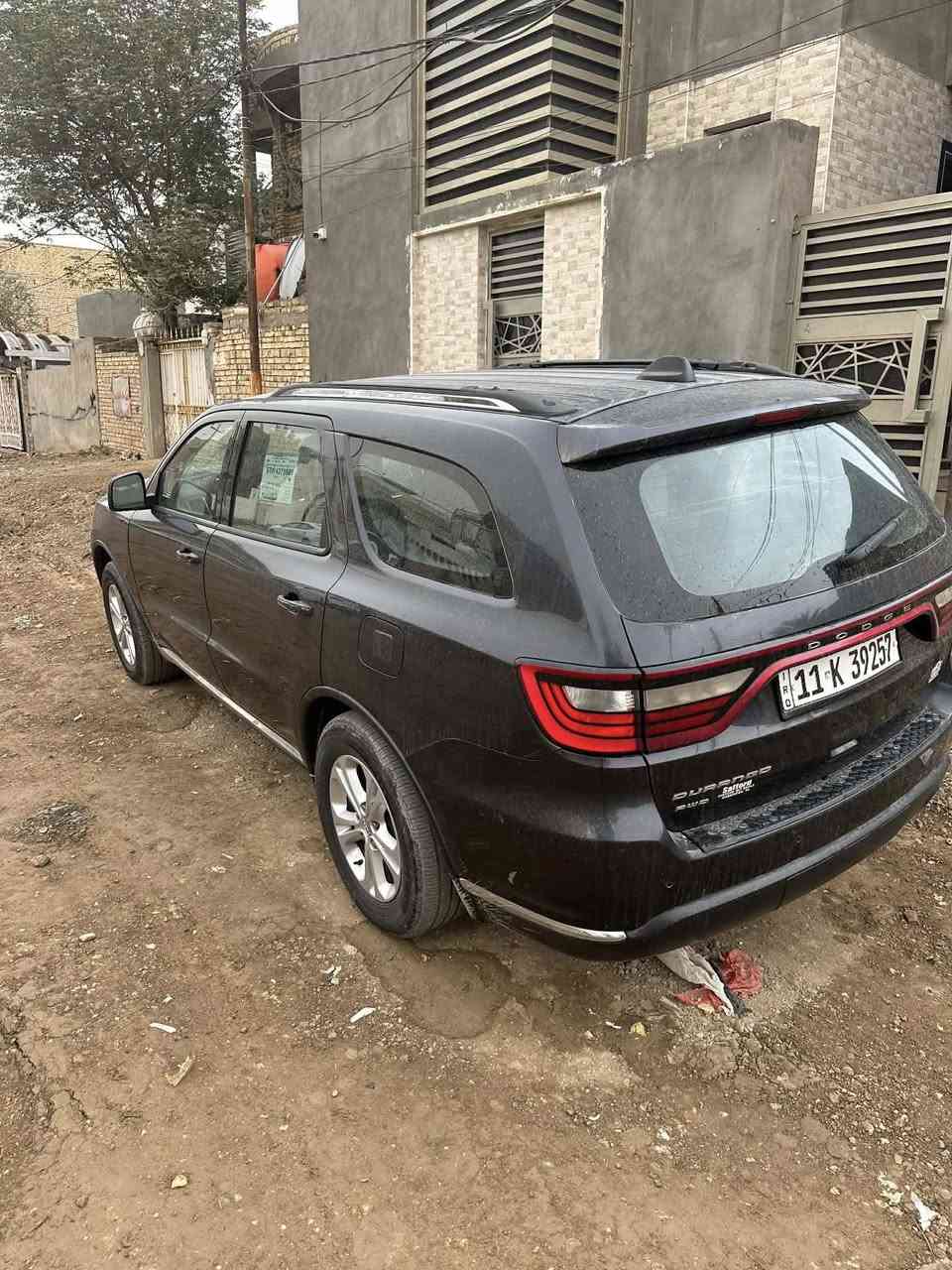 السلام عليكم دورنكو 2014 امريكي ضربه جاملغ بنيد
السياره نص فول رقم بغداد هزه جديده
تخم تاير كلشي شغال بل سياره
كير مكينه اكسن حداديه كفاله تخم تاير 
السعر 185 وبيه مجال حق الجيه
عنوان كربلاء 
***********
