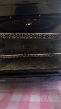 قلاية هوائية شغالة شرط الفحص السعر ٤٥ وبي مجال 07703576113