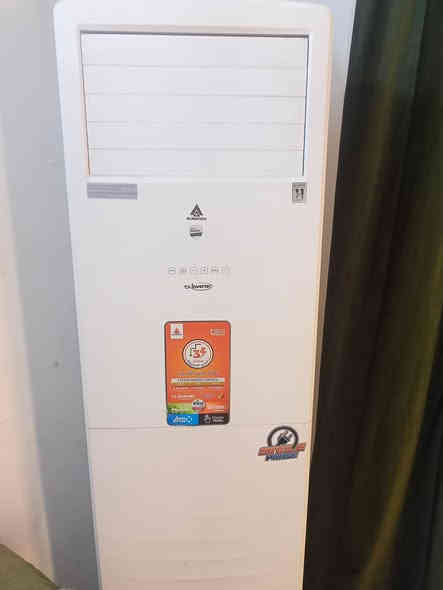 سلام عليكم سبلت 3طن لبيع استعماله شهرين جديد السعر 700 وبي مجال على فحص *********** مكاني كوت
