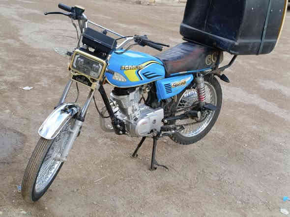 بيع مستعجل سونلنج  2025.    4كير

الدراجه ما مفتوحه مكينه خير من الله بيه نقوصات بصيطه 

المحرك مكفول تيرات جدد 

سعره 550 مال مستعجل 

***********
