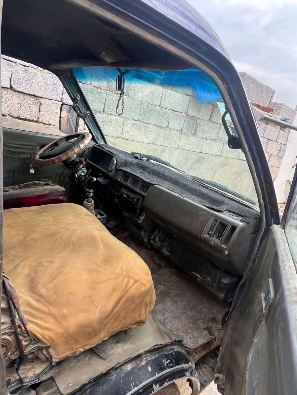 سلام عليكم كيا بستا 1995  للبيع جاهزه سنويه جديده رقم جديد غرفه جديده عنون ديالى بعقوبه. *********** المقدادية, ديالى
