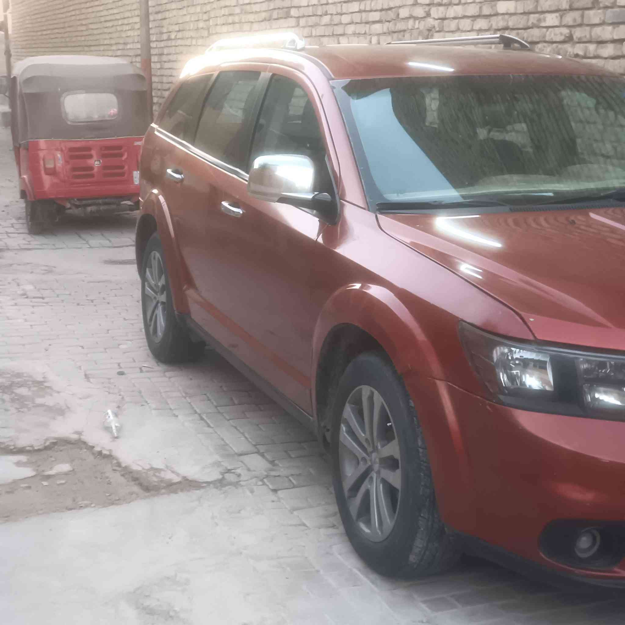 سلام عليكم سياره دوج جورني بسمي بغداد موصفات بصمه تحكم ستيرن محرك 2400 حادث جملغ امامي ولبنيد مكان سياره بغداد حي اور سعر 100 رقم الهاتف ***********
