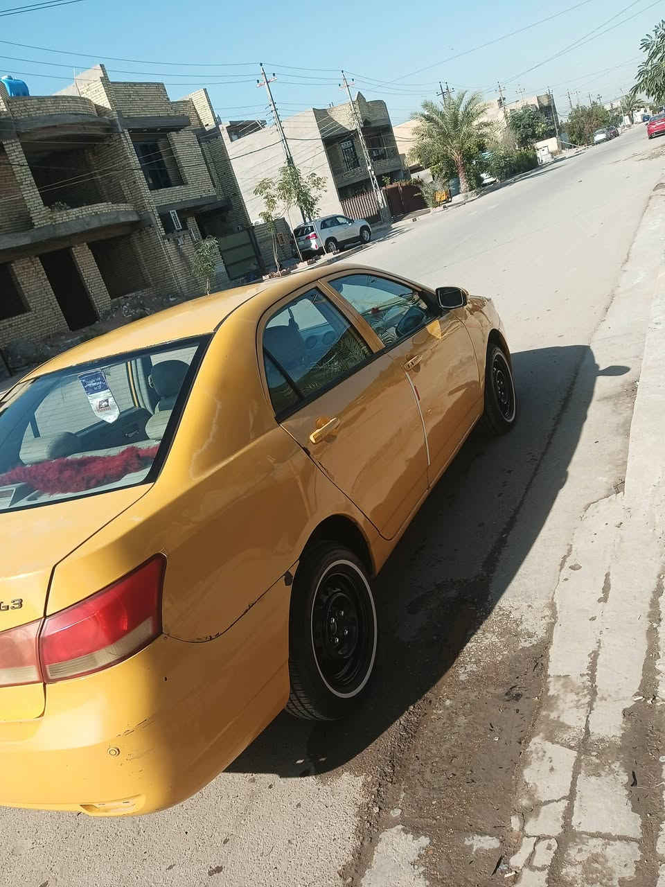 السلام عليكم للبيع بي واي دي g3 ٢٠١٣كير عادي مكينه هونده مكينه خير من الله كير بي فلته عل ثاني مرات تبريد نقص صونده فقط صدر جديد تخم تأير ووياله جدد صبغ مابيهة بس شبرين سياره جاهزه مال شغل ***********//*********** رقم بغداد نكليزي بأسمي تحويل مباشر مصفره هيئه وغرامات مكاني محموديه السعر 50وبيها مجال
