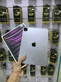ايباد ١١ برو M2 • ١٢٨ • جرف الملح