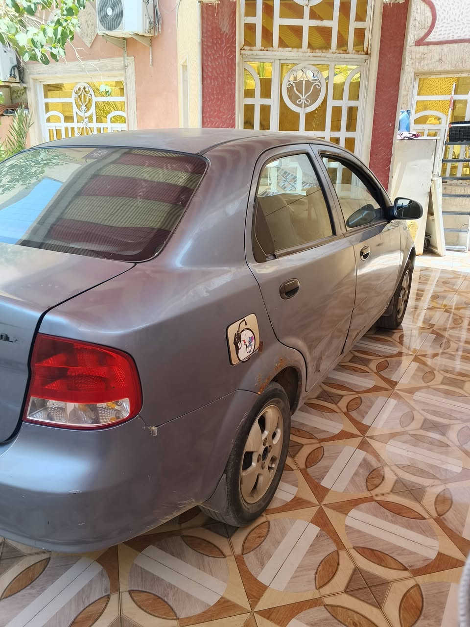 افيو مديل ٢٠٠٦ وارد امريكي سنويته ل٢٧ سياره جاهزه من كلشي تبريد حداده كهربائيات تخم تاير بعض الخياسات البسيطه 
داخله يخبل سعر ٤٥ بيهه مجال *********** العنوان البصره ابو الخصيب
