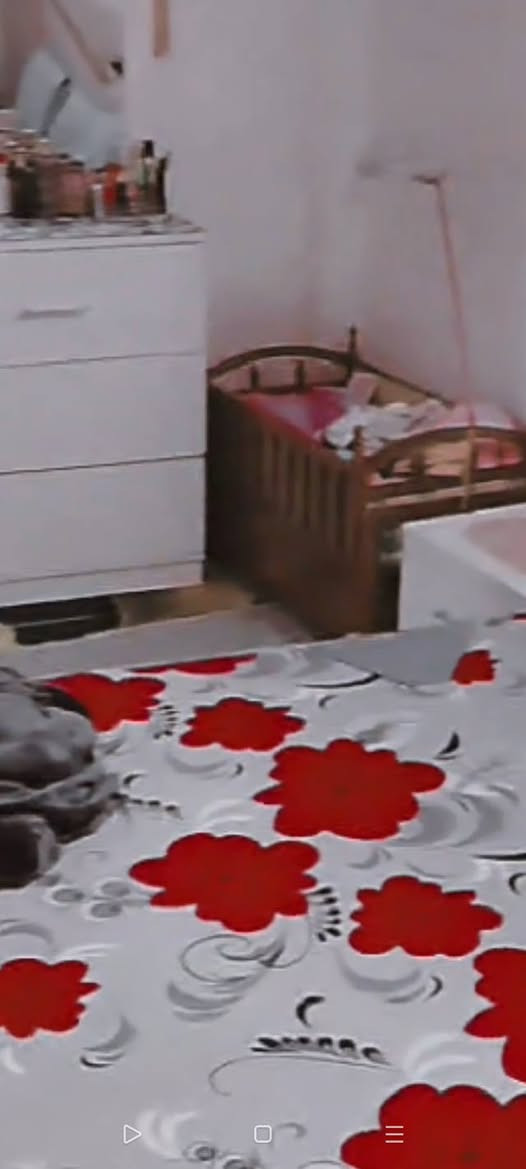 سلام عليكم هذا البيع كروك مال الطفل كلش نضيف وبي مجال بعد   سعر 25 رقم
***********
