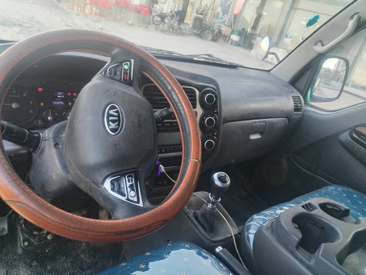 سلام عليكم كيه فحل مسكر دبلو جاف 2017 بسمي سياره حلوه وجاهزه السعر 115وبيها مجال للشراي مستعجل ع البيع ***********
