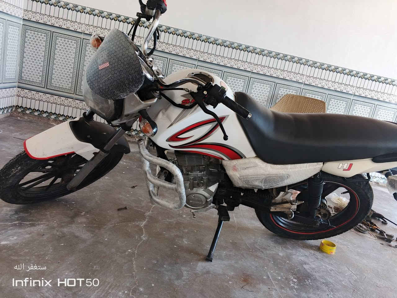 للبيع سنكي موديل 18 محرك شرط لا تنقيص ولا تبخير محرك حلو كهربائيات فول كلها جديد + تانكي جديد لايت زنون جديد بريك ورا جديد+ بريك جدام يده فج جديد+ دبلات كلها شغاله سعر600 بي مجال مو شراي لا يتصل يضل يعامل ***********

