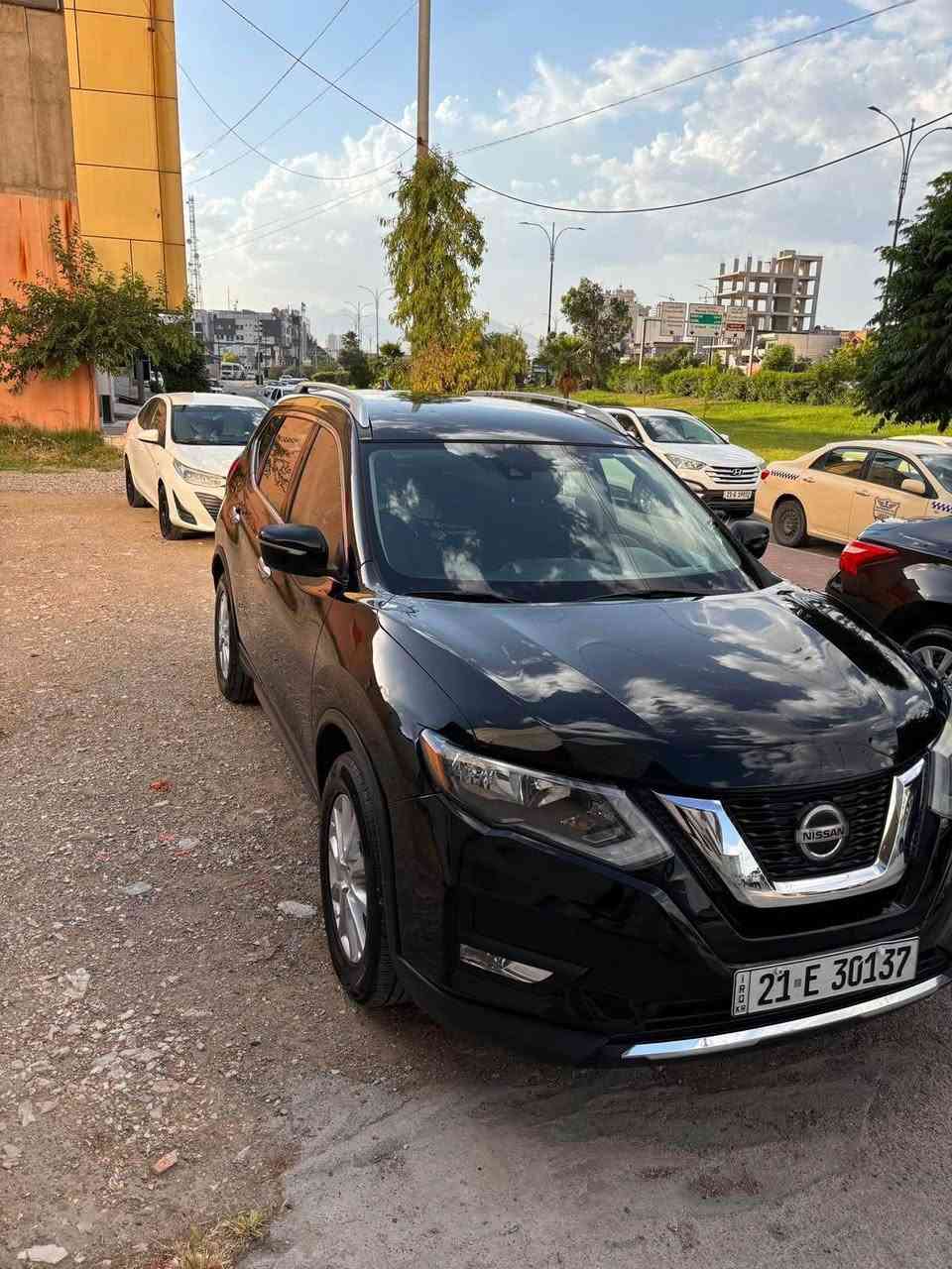 نیسان رۆگ مۆدێل 2019 موسەفات sv  بەسمە شەغال ئەوتۆ ستار ستۆپ رادار دواوەو پێشەوە یەک درگای رەشە 150000 رۆشتوە تەحویل خرامە بەشەرت سەیارەیەکی بێ مەسروف بێ سەرێشە  نرخی 165  کەمێک معامەلە *********** السليمانية, العراق
