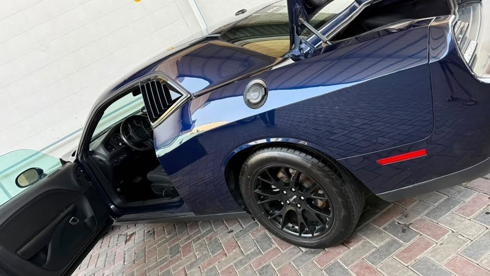 سلام عليكم
للبيع جالنجر 3600 6vفئه sxt تفاصيل سياره كله موجوده بالصور سونار ايضاً موضحه الي يحب يعرف يتصل ع رقم او مراسله ع واتس *********** مكاني بغداد شارع فلسطين
