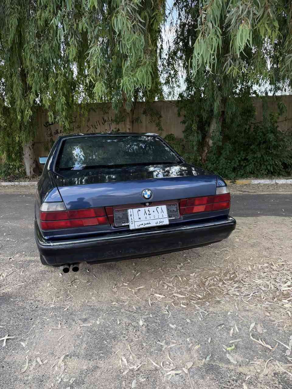 السلام عليكم للبيع            بيئمBMW 735
موديل 91 
شرط محرك 
تبريد شغال ثلج 
اربع تايات جدد 
كشنات جلد 
جامات كهرب 
شرط رقم الماني  
صبغ فقط جماليه 
سياره شرط مابيه ضرر 
المكان موصل حي الطيران 
السعر 52وبيها مجال 
رقم الهاتف 
*********** 
متواجد واتساب***********
