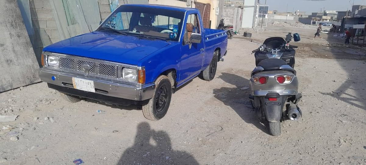 السلام عليكم بيكب للبيع موديل 1991 معمره جديد المكينه والكير حاوية السيارة كلش حلوة ومتعوب عليها تخم تايرات جدد كير اوتوماتيك رقم ديالى بسم جاري تحويل مباشر السعر 39 العنوان بغداد البياع هاتف ***********
