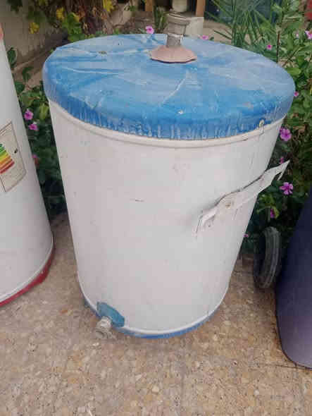 للبيع سخان جديد جدآ 120 السعر قفل 50 
سخان صغير نظيف جدآ السعر قفل 25
تانكي ماء نظيف جدآ السعر قفل 20
ميز متر نص نظيف جدآ السعر قفل 25
اوتي بخاري شغال نظيف جدآ السعر 25 
كرسي صلاه خشب تسكام درجه اولا قفل 25 
الاستفسار ***********
