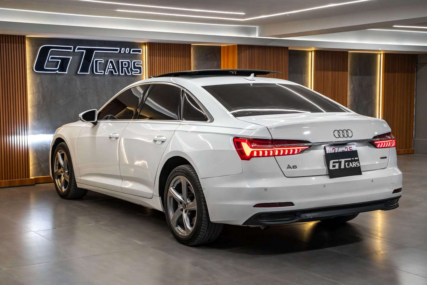 Audi A6 Quattro 
موديل: 2024
ميل44.000
$28.000:السعر 
***********
***********☎️
