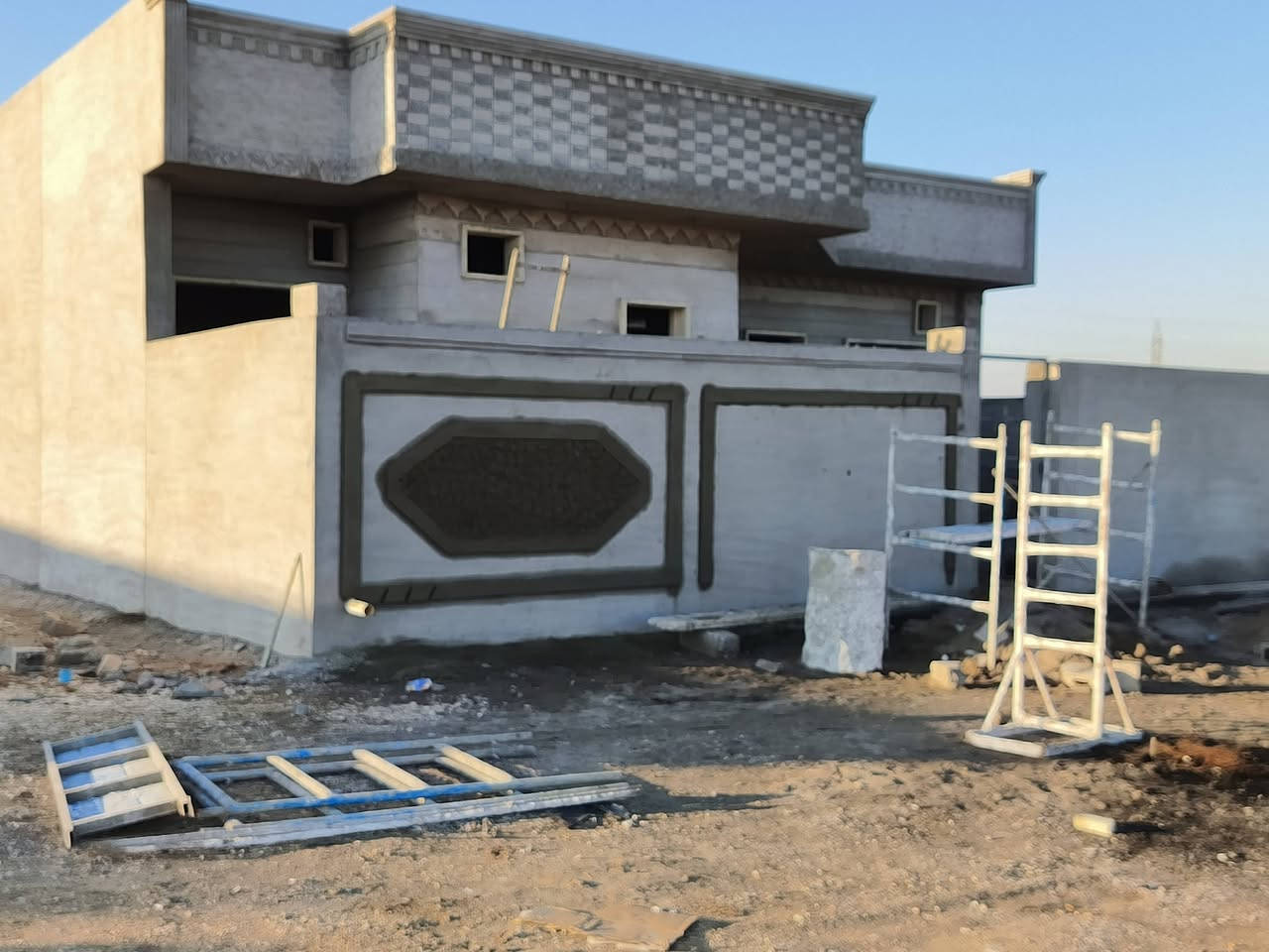 كادر لبخ سمنت شغل درجه اولى داخل تلعفر وخارج لاستفسار الاتصال 
***********
