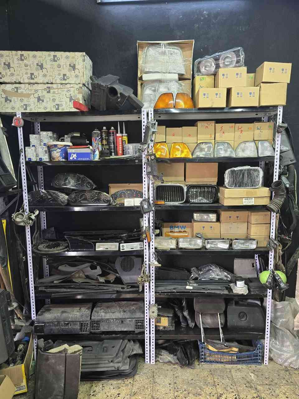 سلام عليكم
ادوات bmw 
E36
E46
موصل صناعه بواب وشبابيك صناعه الكرامه 
مقابيل ساحه التفحيط  
***********
***********
اتصال واتس اب
