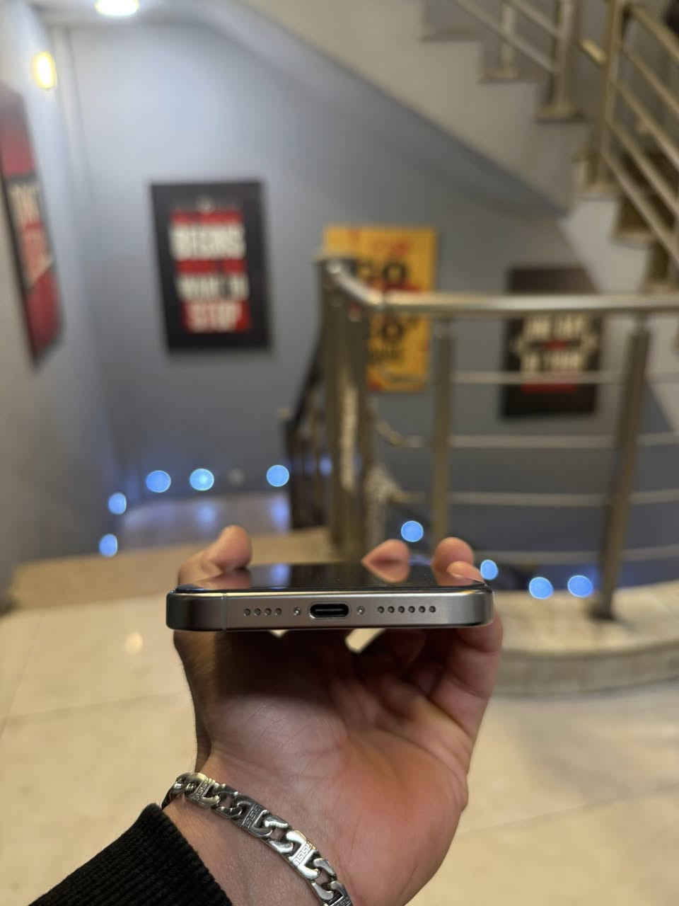 ١٥ برو ماكس ٢٥٦ بطاريه ٩٠ دبل سيمكارت بدون ملحقات
اعظمية *********** 
السعر مليون و٥٠
