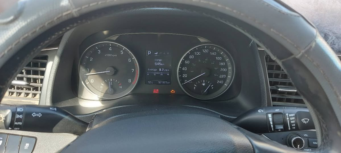 سيارة النترا موديل 2017
رقم سليمانيا بأسمي 
سيارة كندي مكفولة من الغرق 
سيارة فول مواصفات ماعدا الفتحة والبصمة 

السعر 130$

وبيها مجال للشراي 

مكان السياره بسمايه 

رقم الهاتف ***********

***********
