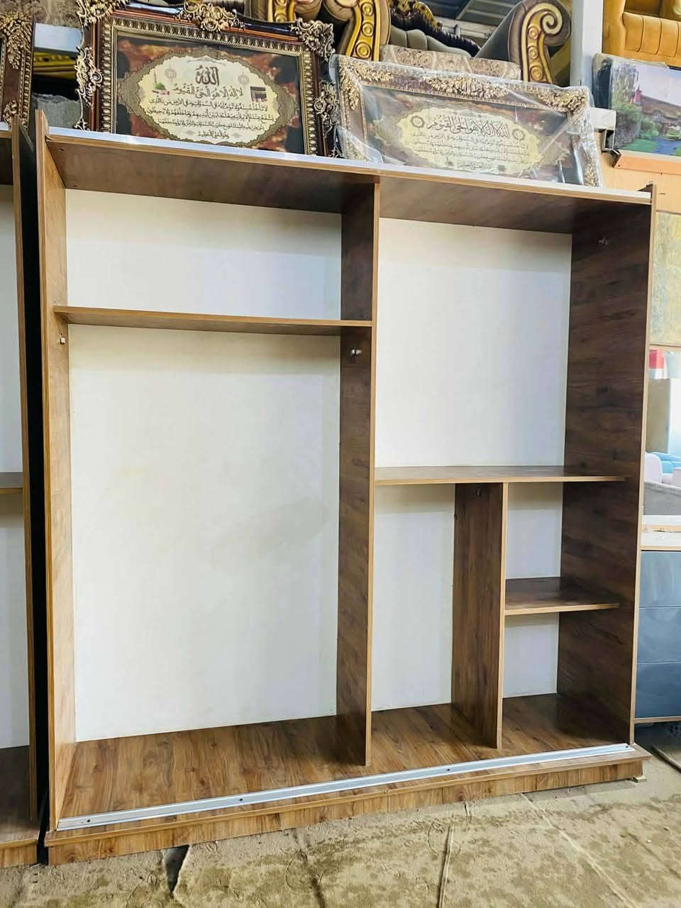 غرفة نوم تركي  ( جديدة) 
فقط منصوب 
تتكون من 👈5 👈قطع والسادسة
 هدية طابورية فول نضافة 💯/💯
السعر فقط 👈 500👈الف 
مع نقل وشد داخل بغداد مجاني


**إذا كنت صاحب هذا الإعلان وتريد حذفه لأي سبب، رجاءا أرسل رسالة إلى الدعم الفني**