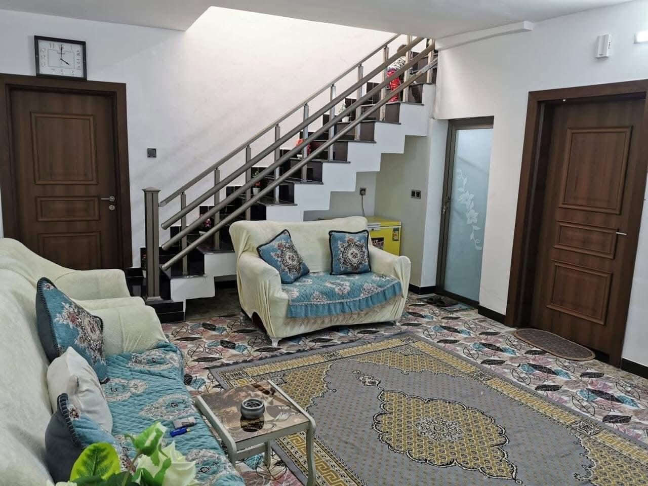 دار للبيع315 الشعب￼ العقاري الاولى قرب متوسطة المروج الخضراء  ￼￼￼￼￼-شارع عريض 20 متر ورصيف عريض 8 متر.موقع متميز ‏ منطقه هادئه وراقيه   جاهز للسكن-‏/ (تسليم 🔑) طابو صرف بناء  درجة اولى مع خدمات راقية: 
واجهة 9 متر (مدخلين)
نزال 35متر
✅الطابق  1️⃣  / كراج ‏كبير حديقة￼ واستقبال وحولي مطبخ حار ‏وبارد وخدمات (خارجية وداخلية) ومنور غرف نومه عدد4 وخدمات وبلكونه كبيرة وسطحين
(تتوفر لديناء عروض أخرى مناسبه)
للاستفسار زيارة مكتبنا الكائن بغداد-الشعب - حي التجار-_ مجاور اعدادية بلقيس‏ للبنات‏- ‏ ‌‏
(#مكتب_السوداني_للوساطة_العقارية)   
ومراسلة الصفحة على الخاص 
او الاتصال على الارقام التالية
 - [ ] *********** يوسف السوداني
متواجد ماسنجر واتساب

