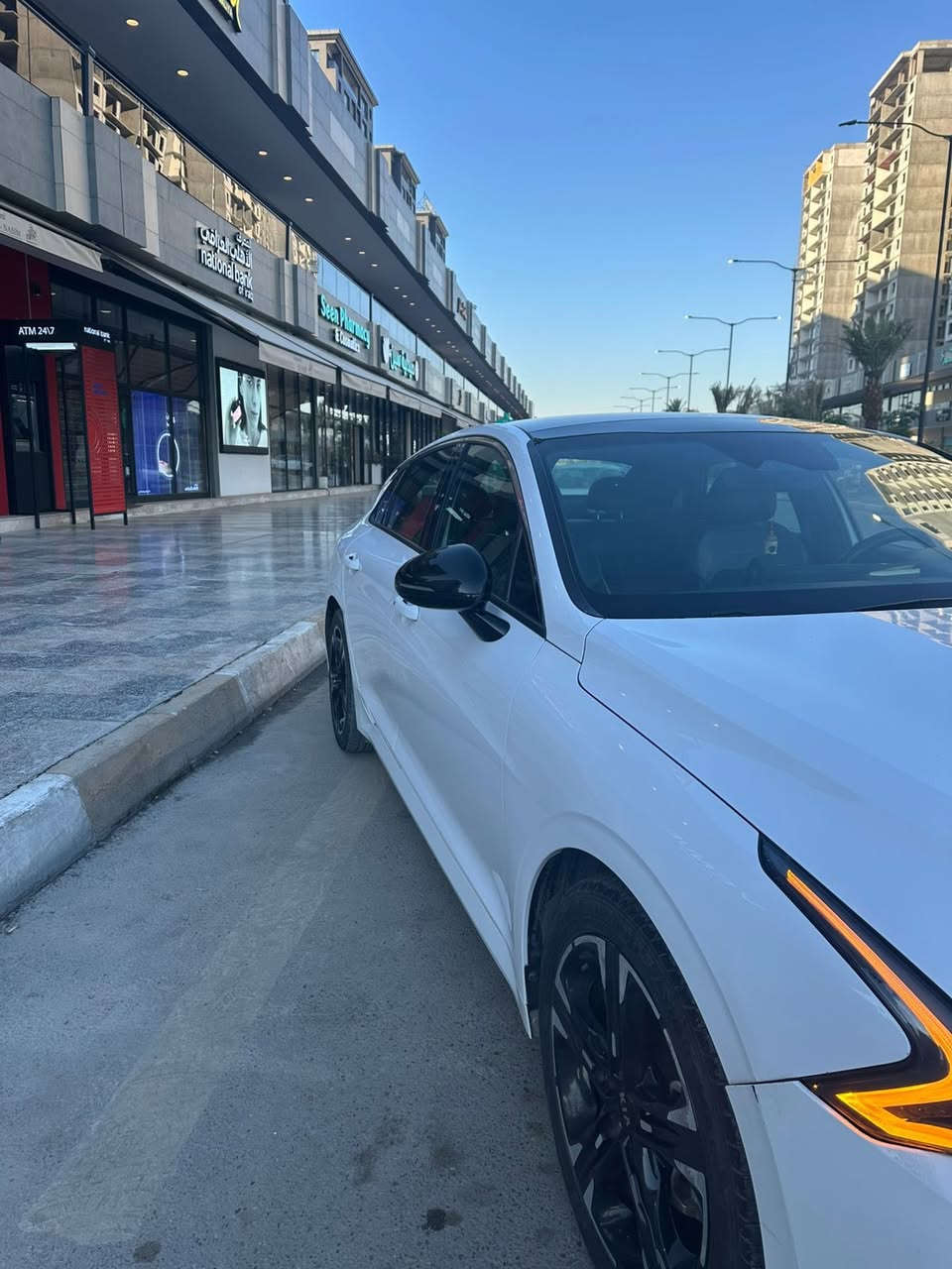 كيا   K5
موديل 2021 جيتي لاين فول مواصفات
حادثهه جاملغ امامي بدون لغد ولا شاصي ولا ايرباك او بيهه بالعراق بارد في الجاملغ الخلفي صور الحادث مرفقه 
المواصفات
بصمه
بنراما 
تشغيل عن بعد
إشارة ترحيب
سايد بريك بصمه
لايت ٣ عدسات بلادي زنون 
صندوق ذكي 
لد امامي لد نهاري
لد خلفي 
شاحن لاسلكي
كشافات ضباب لد
سترين حرف D
فول تحكم ستيرن
كشنات حضن
رادار امامي خلفي جانبي
تحديد مسارات
قياده ذاتيه
كامره دواره
شاشه GPS نضام ابل كار بلي 
كروز سرعه
تحديد مسار
أوامر صوتيه
ثلاث انضمه قياده
داخل جلد اسود أمطرز Gt
محرك 1600 تيربو 
كير محرك مكفول
او باقي المواصفات المعروفه
رقم أربيل ابأسمنه
السعر 163 او بيهه مجال
الهاتف ***********
