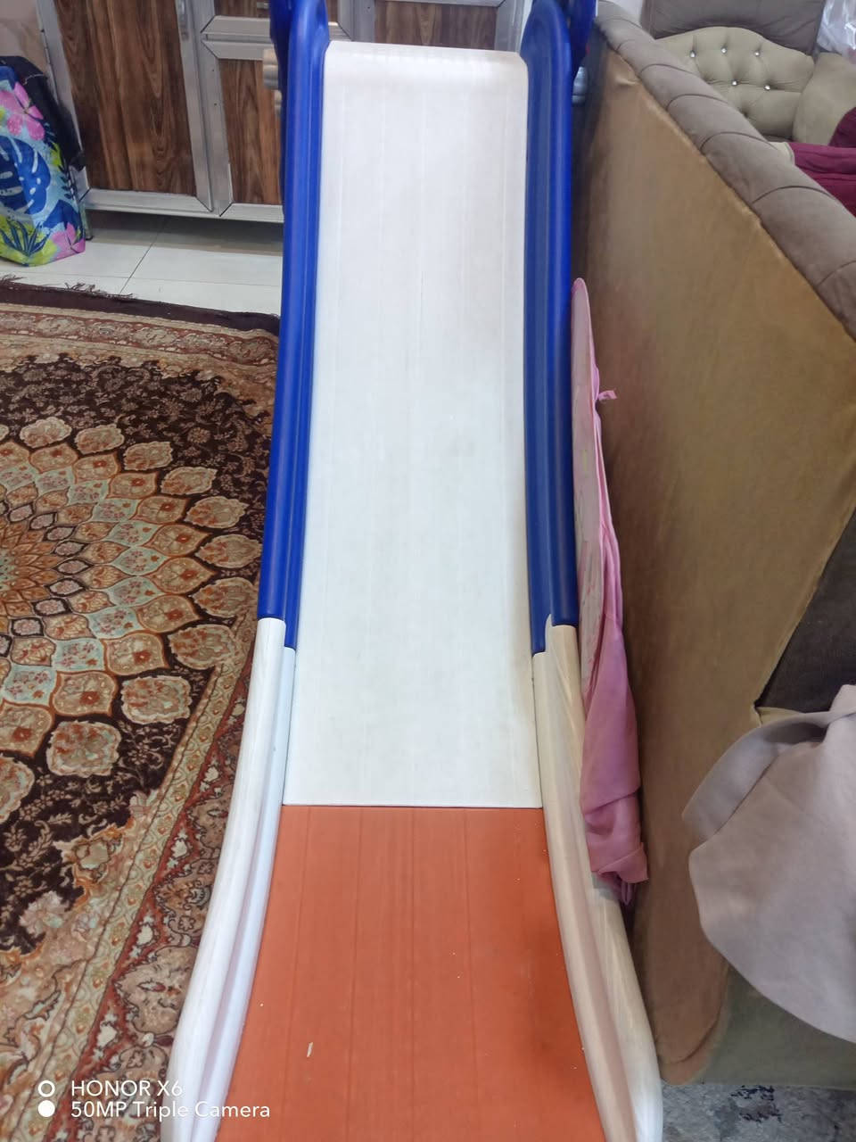 السلام عليكم للبيع السعر 125 وبيه مجال قليل ***********
