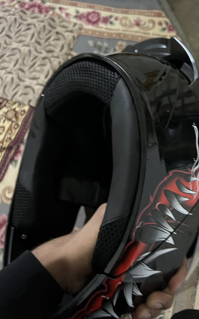 السلام عليكم
للبيع خوذة اصلية شرط مو مثل العاديات ام ال25وغيرها
بيها ضو خلفي  السعر 60 وبيها مجال مكاني الزوية


**إذا كنت صاحب هذا الإعلان وتريد حذفه لأي سبب، رجاءا أرسل رسالة إلى الدعم الفني**