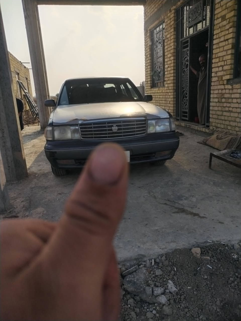 للبيع 94 بسمي رقم مثنئ انكليزي مداور مباشر مكفوله من الاصوليات صبغ عل بلاد كير ومحرك جديد حداديه من الطول للطول تبريد ثلج  المكان السماوه السعر 65 ***********@
