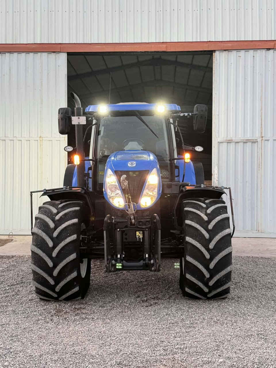 نیوهولند حجم 270 مودیل 2014  7000مشتغول 
رقم ساحیب 
***********
***********
