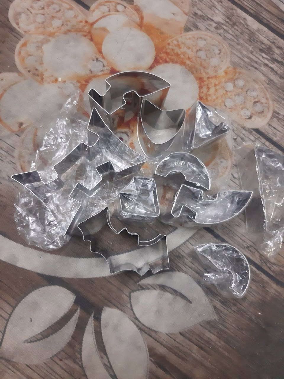 قوالب بهاذا شكل امزون للبيع انطيني سعر وبل عافيه


**إذا كنت صاحب هذا الإعلان وتريد حذفه لأي سبب، رجاءا أرسل رسالة إلى الدعم الفني**