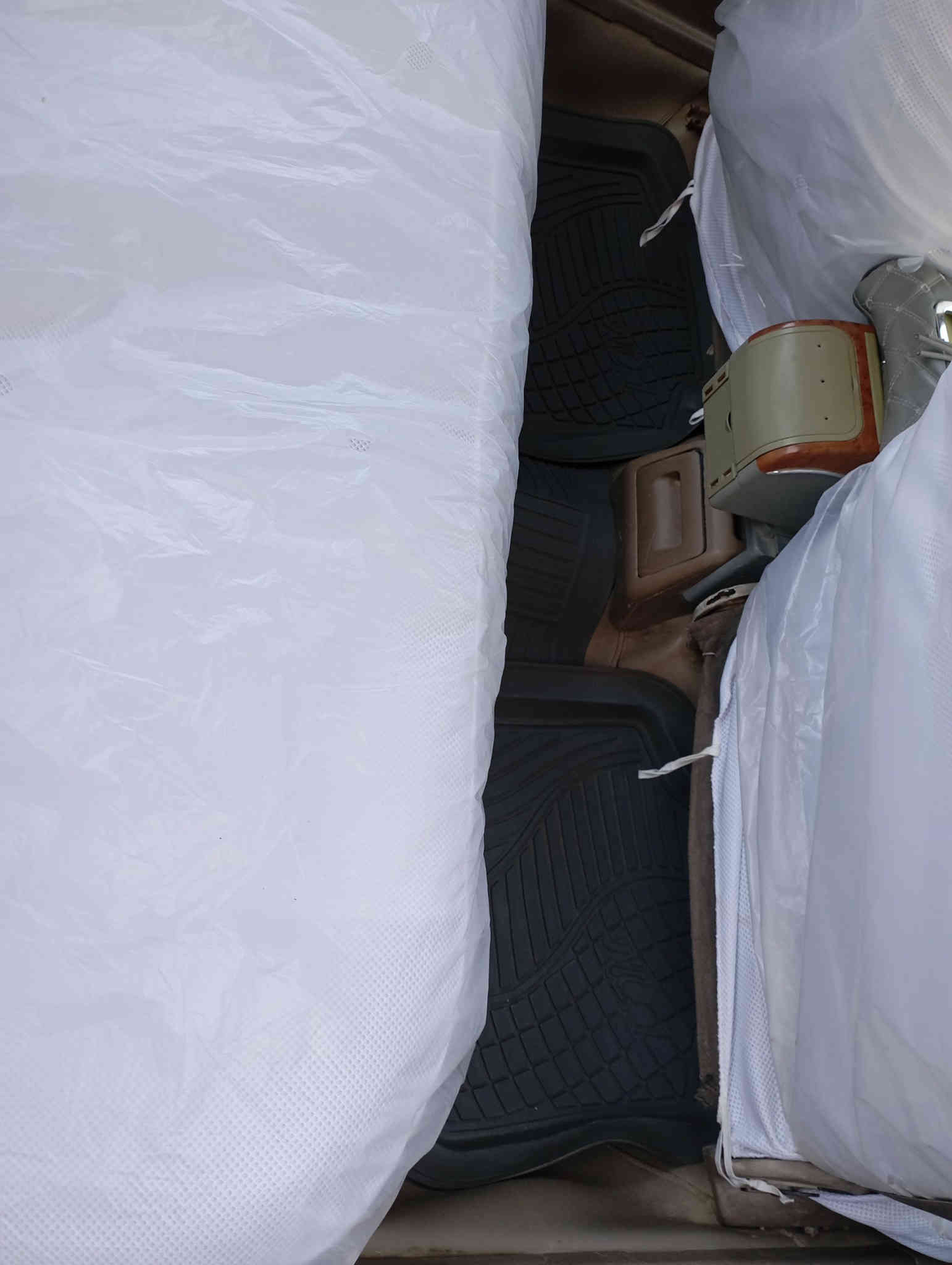 السلام عليكم بيجو ٤٠٥ موديل 13 سيارة نضيفة كير محرك خير من الله  شادلة منضومة غاز  سنوية ساقطة ب٢٠٢٤ شهر ١٢  مصبوغة جمالية اثر جراد شواصي كشر مكفولات نقص تبريد وبوربرن امامي سعرها ٣٥ وبيه مجال قليل وترهم مراوس مكاني واسط الحي ***********
