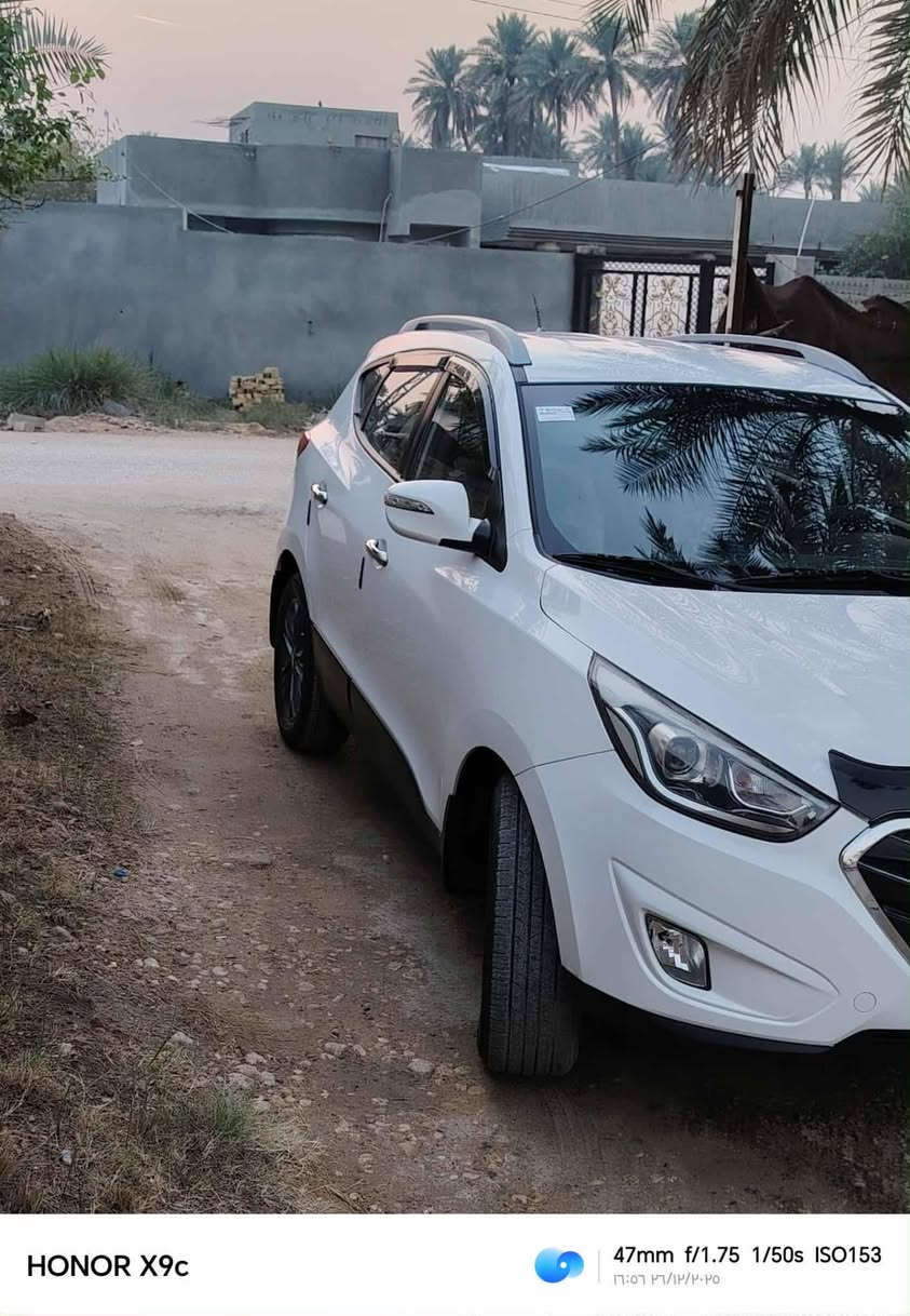 السلام عليكم 
توسان للبيع موديل2016 
خليجي رقم بابل
ربع جاملغ الامامي صبغ فقط
ترهم مراوس
الرقم***********/
***********
