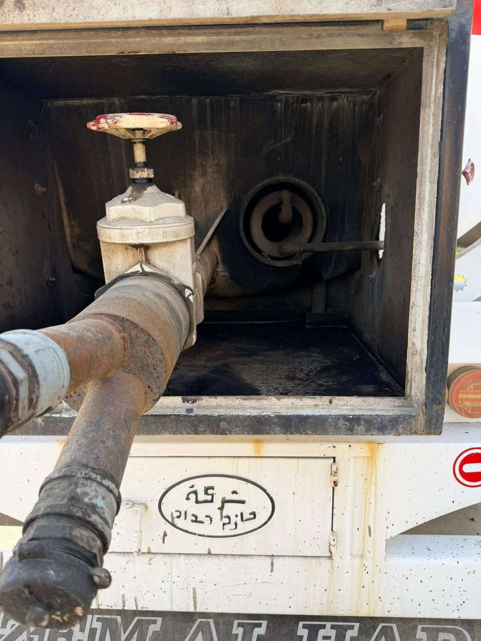 السلام عليكم
للبيع صهريج بويلر  شركه حازم صنع ٢٤ تأيرات نص عمر سعر ١٦٥ مكان تاجي

***********
