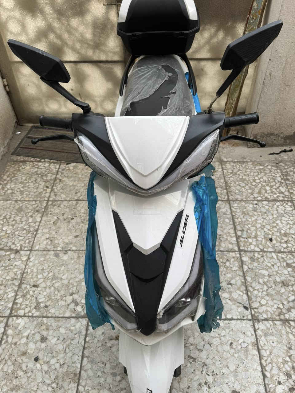 السلام عليكم دراجه شحن ماتركس ام الجنطه
موديل 25 الدراجه نضيفه كلش وجديده الله شاهد 

السعر (مليون 150 )وبيها مجال 

عنوان مدينه الصدر الداخل قطاع 11

هاتف/ ***********
