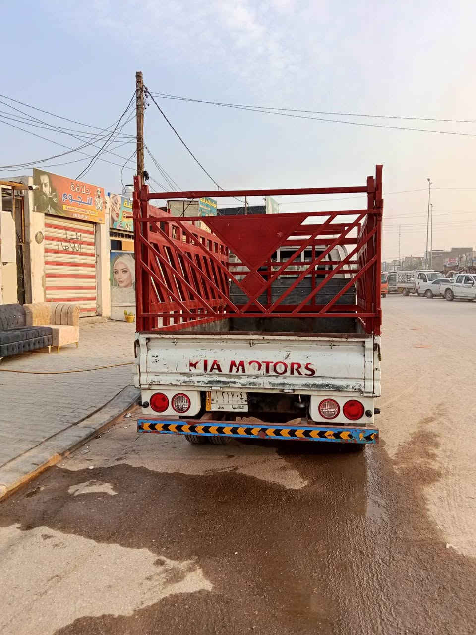 السلام عليكم فحل للبيع 2010 سنويه من 28 مكينه وقير مكفولات شاصي مقفول تخم تايه الجوار العنوان نجف حي العسكري رقم الهاتف ***********
