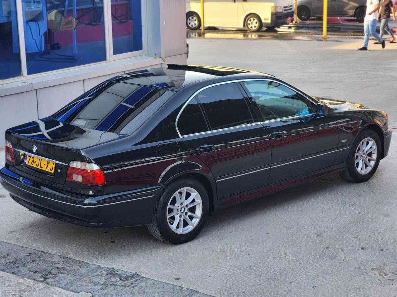 بيئم  سه قه ر مؤديل ٢٠٠٢ مه كينه ٥٢٥ ده بل ديجيتال
سه ياره كه  سلايته كوشن جلدو هيته ره  سيدى بؤكس 
هه مووگيانى به شه رته بؤجوانوو خاوئينى سه ياره كه مه پرسه لؤك لؤكه مه نه فيستى ئه سلى خؤى له گه له
*********** ڤايبه ر وه تس ئاپيشى له سه ره رانية, السليمانية
