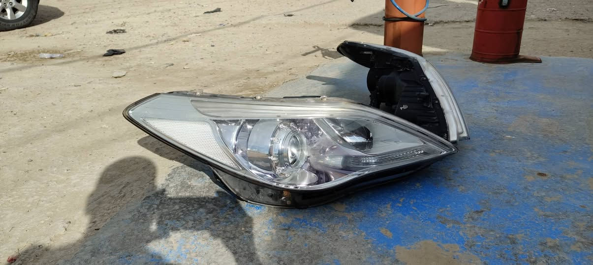 السلام عليكم 
ماصدات مستعمل مال 14 زنون نضافة 70%
السعر 150 الف 
المكان ديوانية بالحولي الجامعة قرب سكة الحديد
*********** غير متوجد بالفيس
