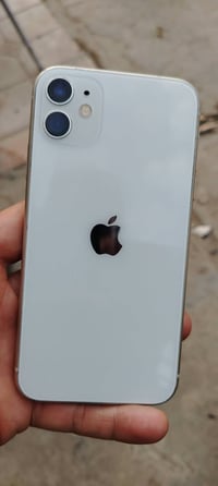 آيفون ١١ • ذاكرة ١٢٨ • بطارية ٩٤٪