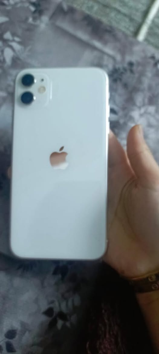 السلام عليكم ايفون 11 عادي
ذاكرة ٦٤

بطارية ٨٢ (ما مبدلة)

التلفون ما مفتح

تك سيمكرت 

مراوس او بيع اش عندك نزل 

لا تكسر بيه مكاني موصل


**إذا كنت صاحب هذا الإعلان وتريد حذفه لأي سبب، رجاءا أرسل رسالة إلى الدعم الفني**