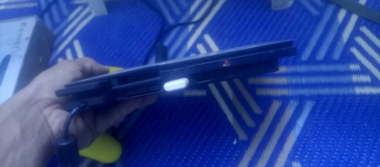 السلام عليكم خوان شخباركم عندي بلي ٢ للبيع وياه ثنين جوستك
بي طوبه PES2018 و16 بي اله الحرب جزئين 
واحد منهم عربي 
درايفر بي مصارعه 
بي تكن وبي كم لعبه سعره ٤٠ قفل مكان بغداد مدينة الصدر حي طارق القديم لا يوجد توصيل ♥


**إذا كنت صاحب هذا الإعلان وتريد حذفه لأي سبب، رجاءا أرسل رسالة إلى الدعم الفني**