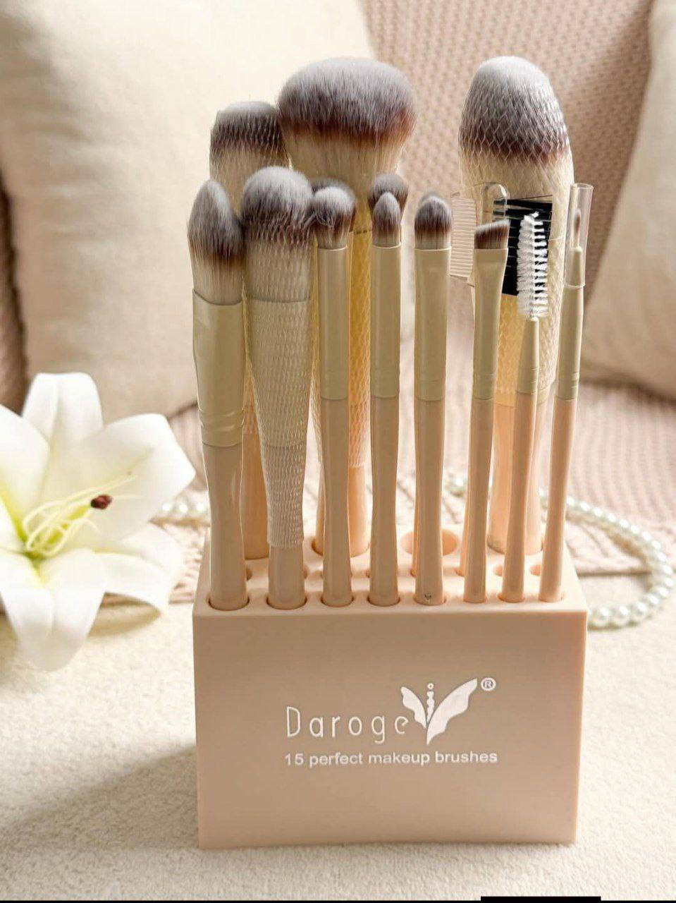 سيت فرش داروكا شعر طبيعي 😍🤍
من احلى وانعم الفرش الي ممكن تجربوها 🫶🤍
السيت متكون من 15 قطعه لكل الميكب 😍✨

سعر السيت كامل بـ 10 الاف دينار عراقي


**إذا كنت صاحب هذا الإعلان وتريد حذفه لأي سبب، رجاءا أرسل رسالة إلى الدعم الفني**