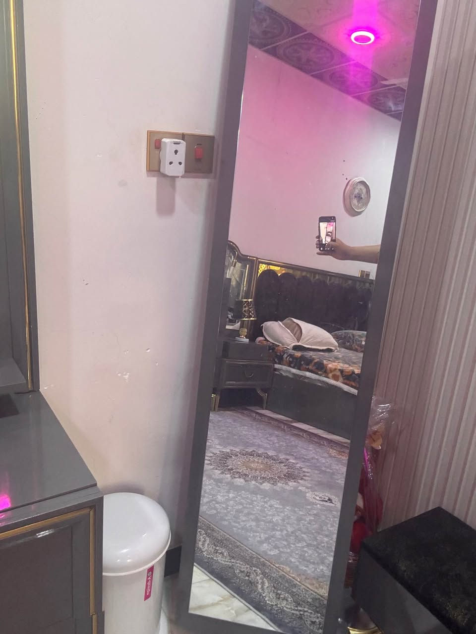 سلام عليكم غرفه منام تركي جديدة للبيع 8 قطع سعرة مليون بيه مجال لشراي عنوان البصرة القبله حي المهندسين الاستفسار اتصال *********** واتساب متوفرا البصرة, العراق
