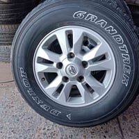 لاندكروز ستينية • ١٧ إنش • مع إطارات