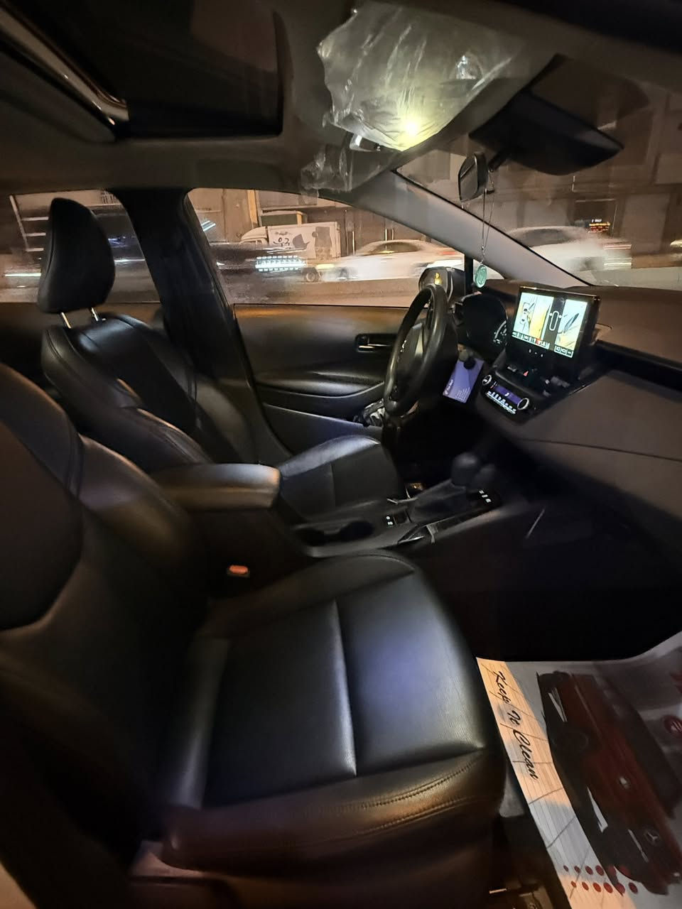 سلام عليكم كورلا شكل الامريكي موديل  2025  S
ماشية 8 الاف اخت زيرو 

 سيارة فول مواصفات تجي 4 كامرات محيطية 

سيارة بدون صبغ 

بيها بارد 3 مكانات ممبينات خفيفة 

رقم بغداد باسمي 

رايدها ب155  

مكاني بغداد حي خضراء 

رقمي ***********
