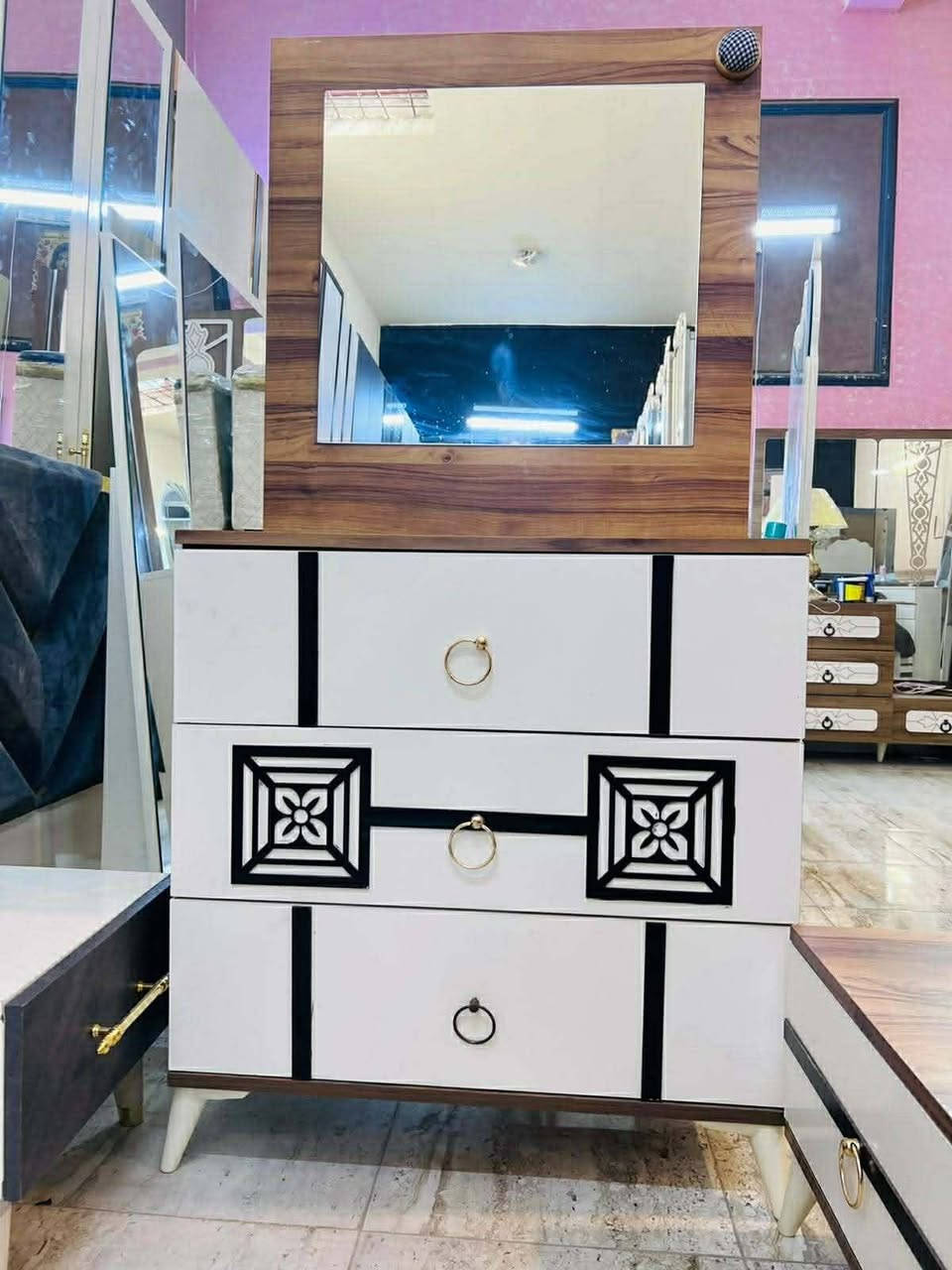 للبيع


**إذا كنت صاحب هذا الإعلان وتريد حذفه لأي سبب، رجاءا أرسل رسالة إلى الدعم الفني**