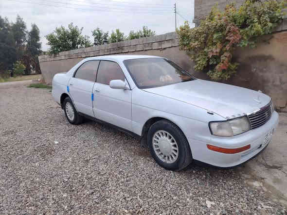 سلام عليكم بطه منتصل للبيع موديل 91 مكفوله من الضربه والخياس والنقل والكص رقم انكليزي بأسمي مشروع وطني تحويل شرط التحويل تبريد ثلج تفئه شقاله  ماناقصها شي عله ايدي مال جناي السعر 58.اذا اكو سوناته مراوس 2006او2007حتئ اذا مصبوقه احزام واذا حتئ كامري هم نفس الموديل مراوس  المكان صلاح الدين بلد ناحيه الاسحاقي الاستفسار ***********
