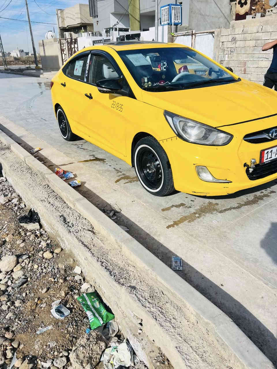 للبيع أكسن مضلع موديل 15فول بلا ضرر بيها تلگيطات مال تكسي رقم بغداد شرط التحويل عليها منضومه غاز 80 لتر 
مواصفات/

فتحه سقف ✅
بصمه تشغيل عن بعد ✅
تحكمات ستيرن✅
أشاير بالمري✅
كأمره دوار✅
منضومه غاز ✅
السعر 110قفلها
مكاني حي سومر

***********
***********
