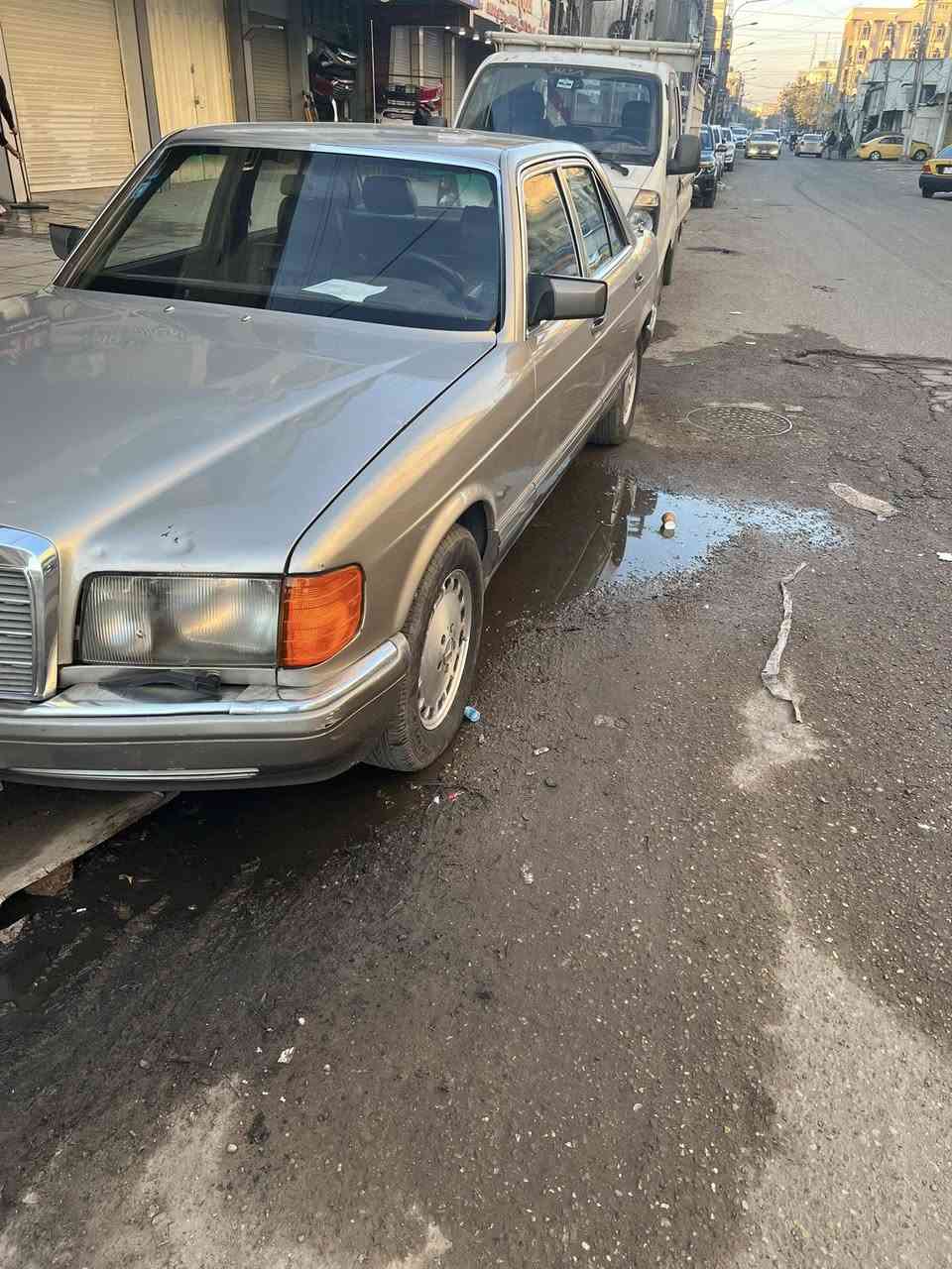 السلام عليكم ،مارسدس 300S موديل 1988 وارد يابان كير ومحرك بلادي قبل شهرين بدلته بدون صرف اوًتبخير السيارة جاهزة من جميع النواحي دبل فيت بم دبل اريل كهربائي يشتغل ويا الراديو
داخلها من النوادر جلد قهوائي كهربائيات كلها شغالة سنتر لوك شغال تخم ويل بلادي
السيارة بدون صبغ فقط الهلالات 
والتبريد من بدلت المحرك انزرف الراديتر مالته
كمبريسر وبطل وفريزر كامل وجاهز فقط تبدل وأديرت وتشحن غاز
السيارة رقم أنبار دولي بآسمي سنويتها لل 2029
هزتها جديدة شهر الواحد
تحويل مباشر مكاني زيونة
للاستفسار اكثر ***********
وأسف عالاطالة وأسف إذا مارديت على التعليقات
