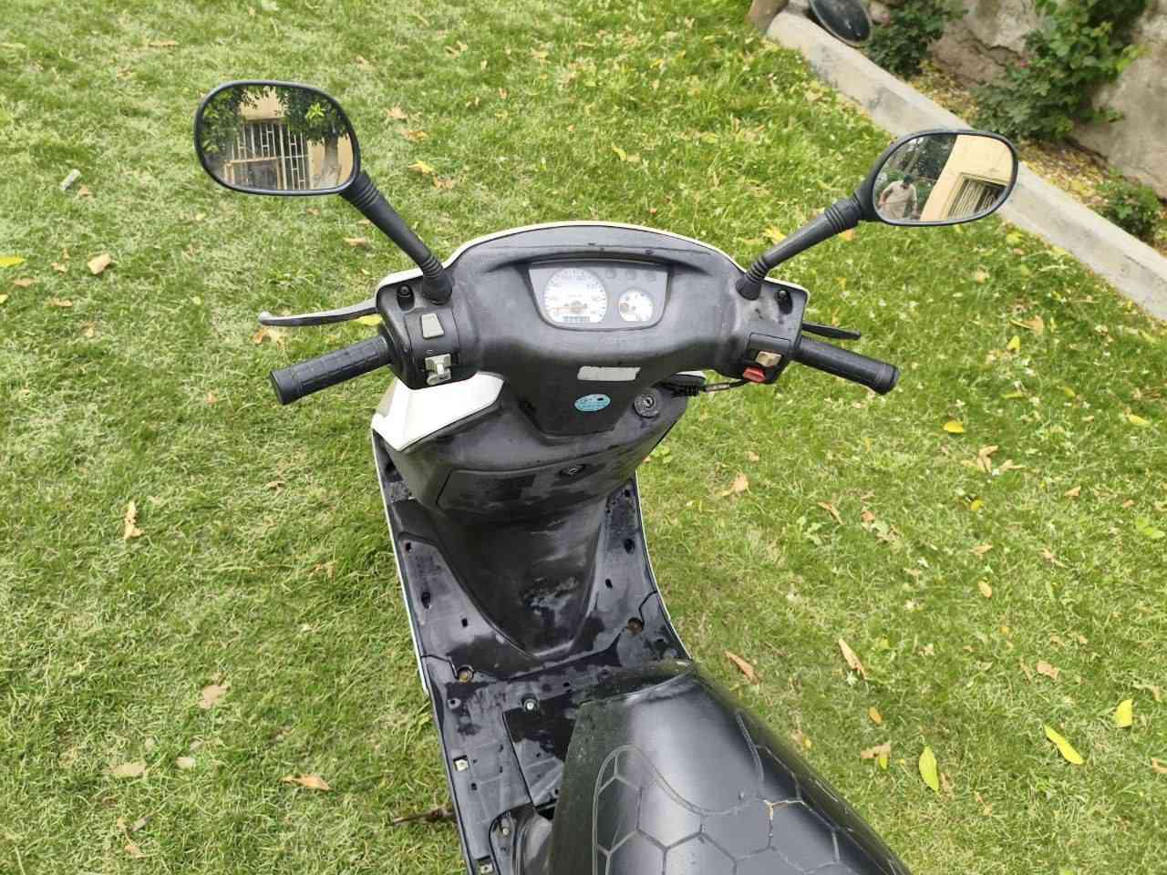 الدراجة للبيع السعر والتفاصيل الاتصال على الرقم ***********
