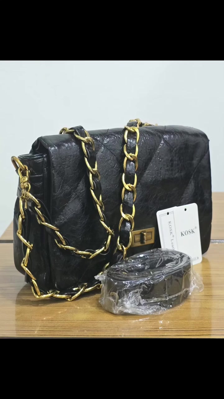 أحلى الحقائب النسائية 
ماركات عالمية 
شوفوا الجمال والاناقة والترتيب
للطلب مراسلتنا خاص او عن طريق الواتساب ***********
لدينا توصيل لجميع محافظات العراق
#aynor 
#حقائب_نسائية 
#حقيبة_نسائية 
#أحلى الحقائب
